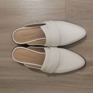 Banana Republic- White flats loafer mule